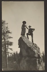 [Figurer på Rocky Peak]