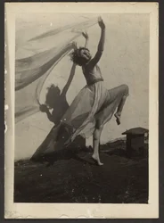 [Florence danser på taket]