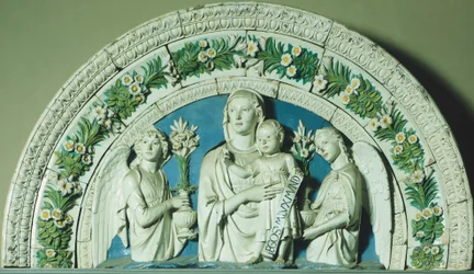 Madonna og barn, av Luca della Robbia (cirka 1400-1482), innfatning av glasert lertøy