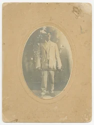 Foto av en mann, ca. 1910.
