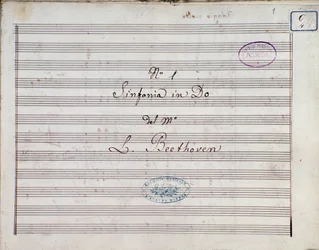 Første side av notene til Symfoni nr. 1 og C-dur opus 21, av Ludwig van Beethoven