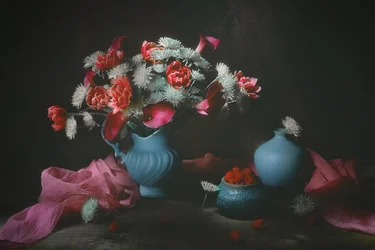 Stemningsfullt blomsterstilleben