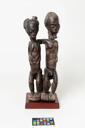 Sittende par, ca. 1885–99 (tre)