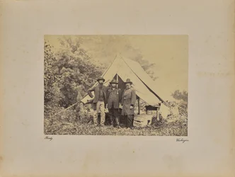 Martindale og Russell og Neil [sic]