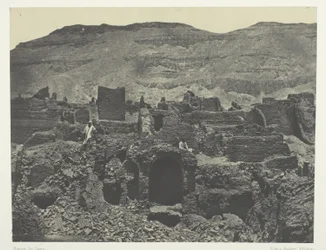 Medinet-Habou, ruinene av byen Papa; Theben