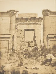 Propylaea av Thutmoseum, ved Medinet-habou Theben, 1849-50.