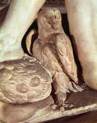 Graven til Giuliano de Medici 1478-1516 detalj av uglen under nattbenet, marmor fra 1520