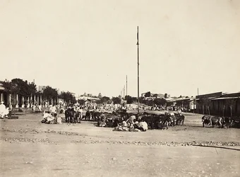 "Building an Empire" i den fascistiske tidsalderen: det gamle markedstorget i Asmara, 09.05.1936 (s/hvitt-bilde)