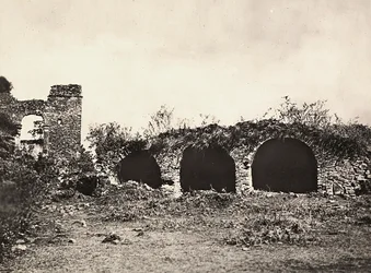 Bygge et imperium i den fascistiske tidsalderen: løvenes grøft i slottet til kong Fasiladas i Gondar, Etiopia, 09.05.1936 (s/hv-bilde)