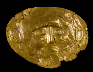 Mykensk kunst: gyllen maske. Fra Mykenes. 1500-tallet f.Kr. Athen, nasjonalt arkeologisk museum - Mykensk kunst: begravelsesmaske i gull fra Mykene. 1500-tallet f.Kr. Nasjonalt arkeologisk museum, Athen, Hellas
