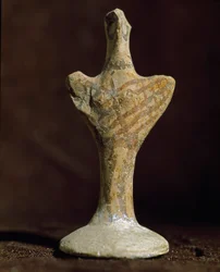 Mykensk kunst: terrakotta-idol fra Scoglio del Tonno (Punta Tonno, Taranto) i Italia. Bronsealder, 2000 f.Kr.
