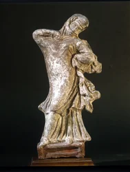 Mykensk sivilisasjon: tilslørt danser av Tanagra, 3. århundre f.Kr., Museo della Scala, Milano