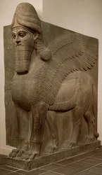 Bevinget løve med menneskehode (lamassu), ca. 883–859 f.Kr. (gipsalabast)