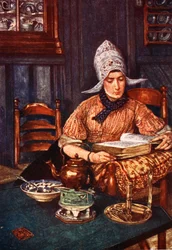 Interiør med kvinne som leser en bok 1904 
