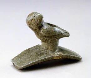 Falcon-bilderør, 200 f.Kr.-100 e.Kr. (rørstein og elveperle)