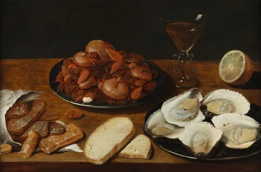 Stilleben med østers, bakevarer, sitron og vinglass