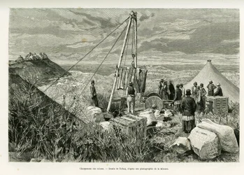 Laster kassene med arkeologiske utgravninger, Persia. Gravering av Tofani, for å illustrere historien A Suse