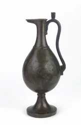 Ewer, Iran, Abbasid-dynastiet, 9.-10. århundre (messing)