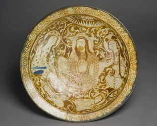 Steinpastafat dekorert i gylden glans, fra Kashan, Iran, tidlig på 1200-tallet (keramikk)