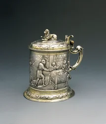 Tankard, kroppen avviser og jages med Jakob som bryter med engelen, og Abraham og Sara som gjestet treenigheten, Danzig, ca. 1690 (pakke forgylt sølv)