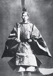 Hirohito, keiser av Japan, ved sin tronbestigelse