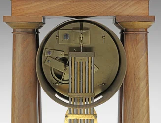 Desimalklokke, ca. 1798-1805 (furu, messing og emalje)