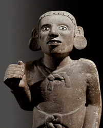 Pre-columbiansk sivilisasjon: skulptur av en aztekisk prest