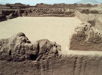 Chimu-kultur: utsikt over den før-columbianske byen Chanchan, 850-1470 e.Kr