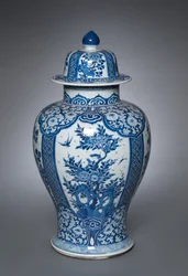 Vase med omslag, 1662-1722