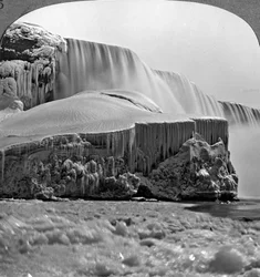 American Falls, Niagara Falls, om vinteren, New York, USA.