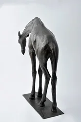 Stor giraff med senket hode, modellert 1909-10, støpt før 1913 (bronse) (se også 3084917-43)