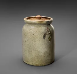 Jar, c. 1920-1935 (saltglasert steintøy)