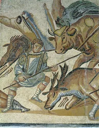 Kamp mellom gladiatorer og dyr, detalj av en gladiator som spyr en okse, 320 e.Kr. (mosaikk)