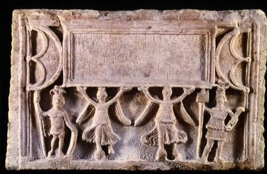 Avstandsplate, 142-180