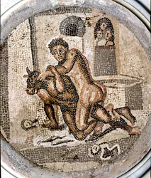 Romersk kunst: «Thesevs kjemper mot Minotauros». Mosaikk fra utgravningsstedet Pompeii. 1. til 3. århundre e.Kr. Napoli, Museo Archeologico Nazionale