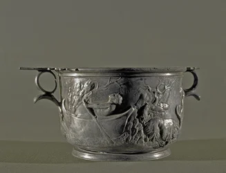 Sølv skyphos, 2. århundre f.Kr