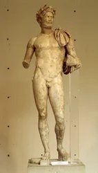 Statue av keiser Hadrian - Arkeologisk museum i Vaison-la-Romaine, 2. århundre