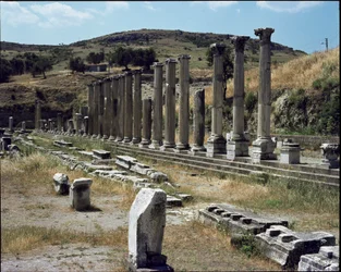 Utsikt over helligdommen til Asklepios (283 til 133 f.Kr.)