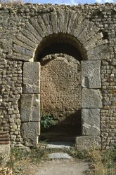 En dør, detalj av badene, High Imperial Period 27 BC-395 AD