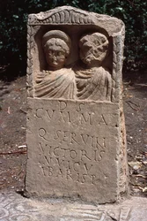 Stela, høykeisertid (27 f.Kr.–395 e.Kr.)