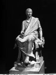 Statue av Marcus Claudius Marcellus (ca. 268-208 f.Kr.) (marmor)