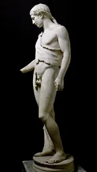 Statue som forestiller Dionysos (Bacchus, Bacco). Marmorskulptur etter en original fra det 4. århundre f.Kr. Fra Hadrians villa. Roma, Museo Nazionale Romano