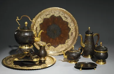 Te- og kaffeservering, sannsynligvis av Demidoff-verkstedet, Ural, ca. 1770