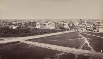 Calcutta. Oversiktsbilde. Regjeringsbygningen i forgrunnen