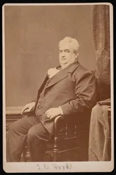 Portrett av Dr. T.B. Hood, mellom 1876 og 1880.