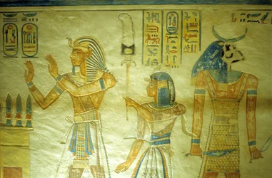 Det gamle Egypt, maleri/utskjæring, Amon-hir Khopshef-graven, Ramses III med sønnen Amon-Hir som bærer et fane
