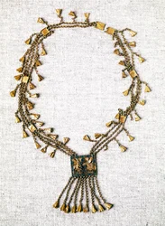 Egyptisk antikvitet: gullkjede av farao Pinedjem. 21. dynasti (ca. 1069-945). Paris, Louvre-museet