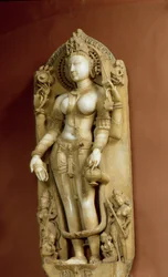 Sarasvati, læringsgudinnen, Pallu, Rajasthan, Chauhan-dynastiet (marmor)