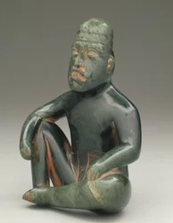 Sittende figur med hevet kne, Highland Olmec, San Martin Texmelucan