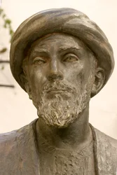 Leder av Moses Maimonides (1135-1204) (bronse) (detalj av 237390)